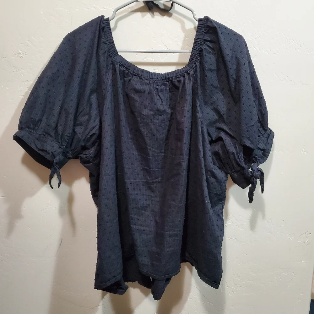 Lauren Conrad black shirt - Picture 2 of 5